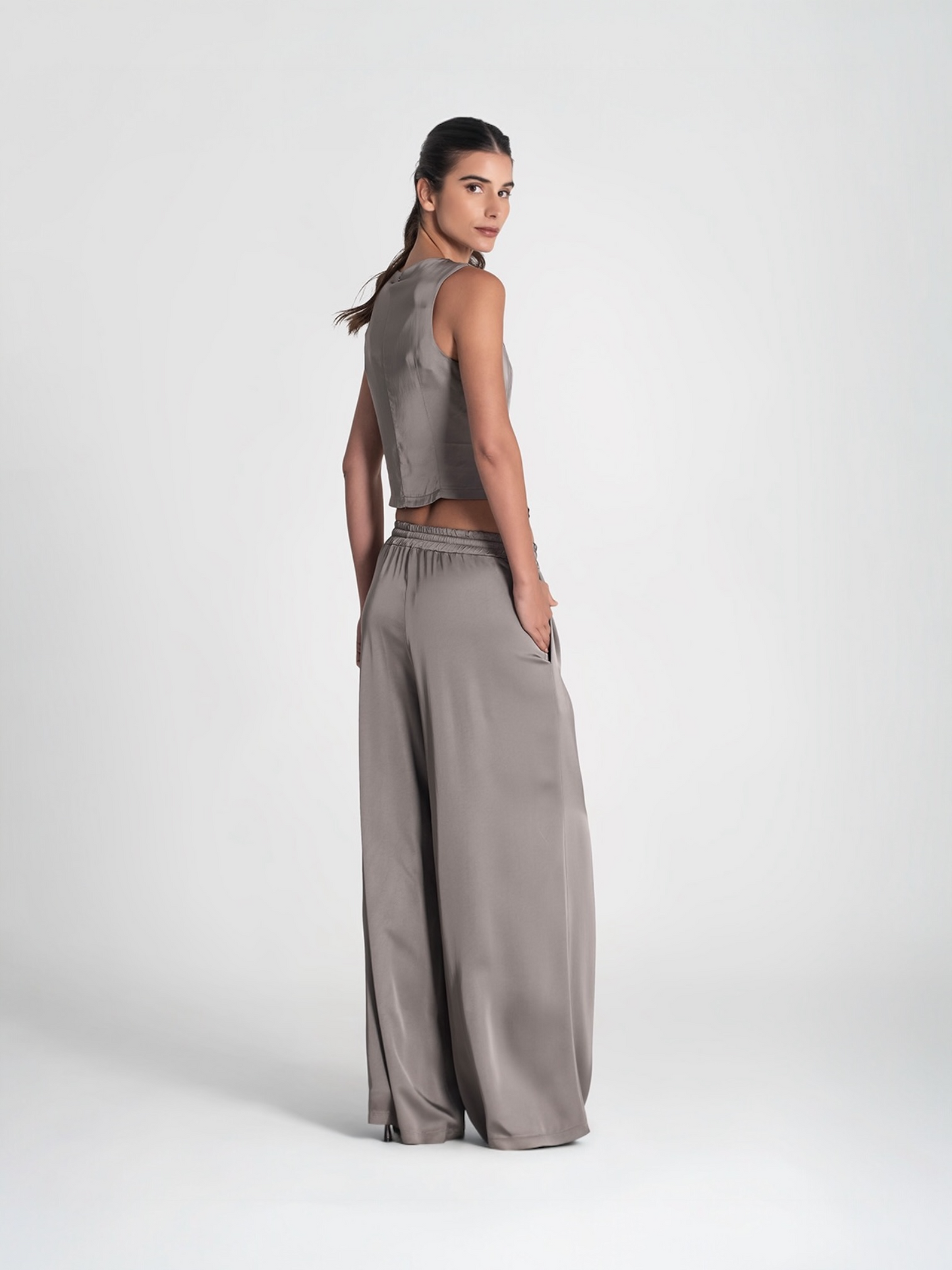 PANTALÓN ANCHO SATINADO TAUPE