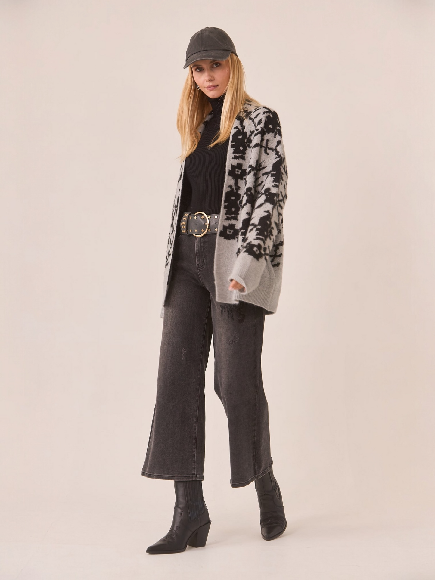 CARDIGAN JACQUARD FLORES GRIS