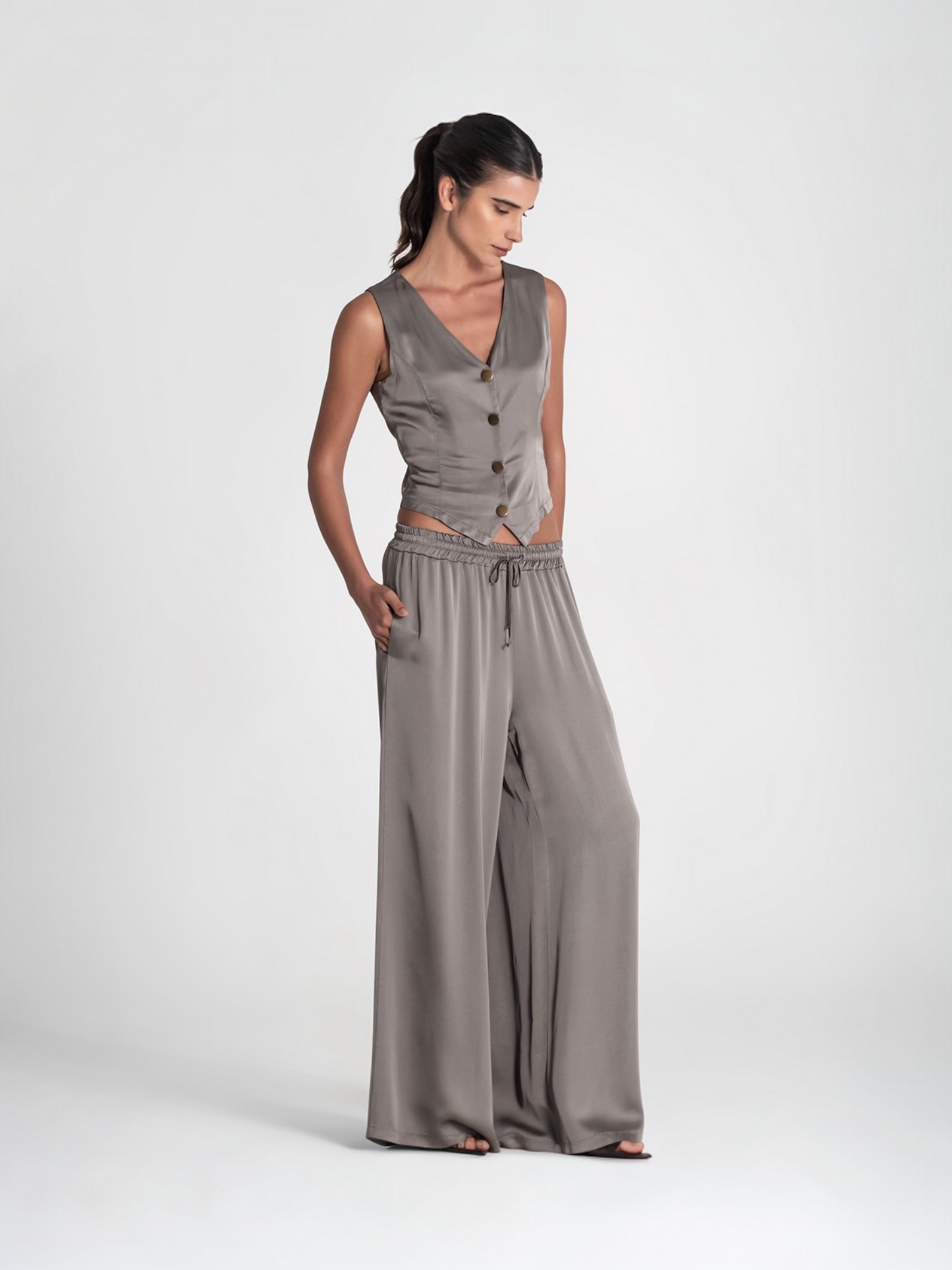 PANTALÓN ANCHO SATINADO TAUPE