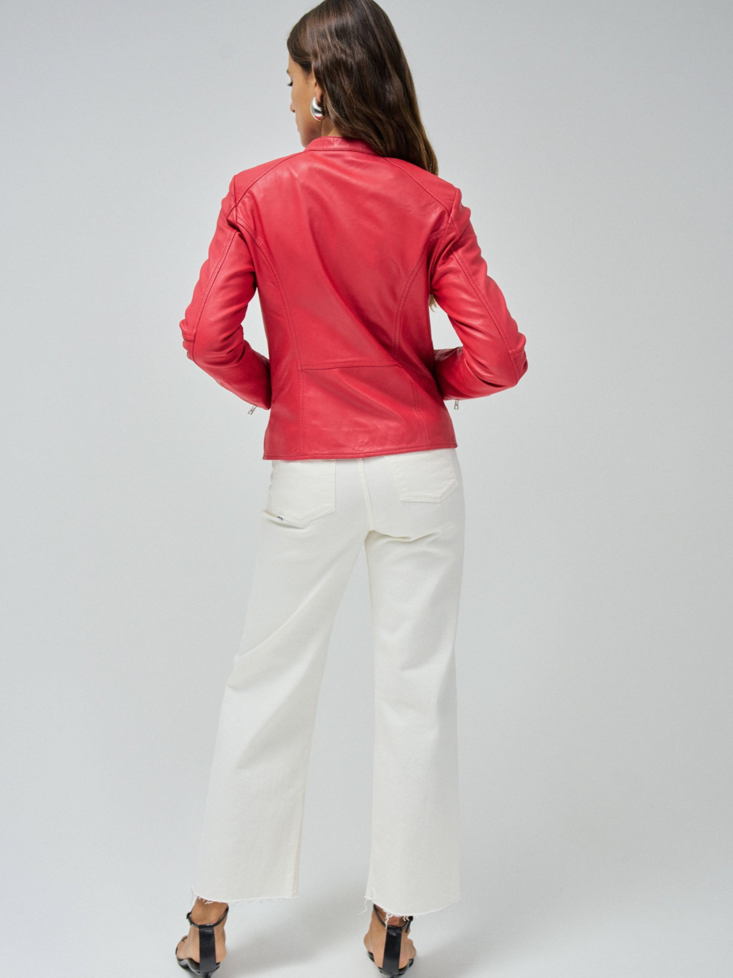 CAZADORA DE CUERO ROJO