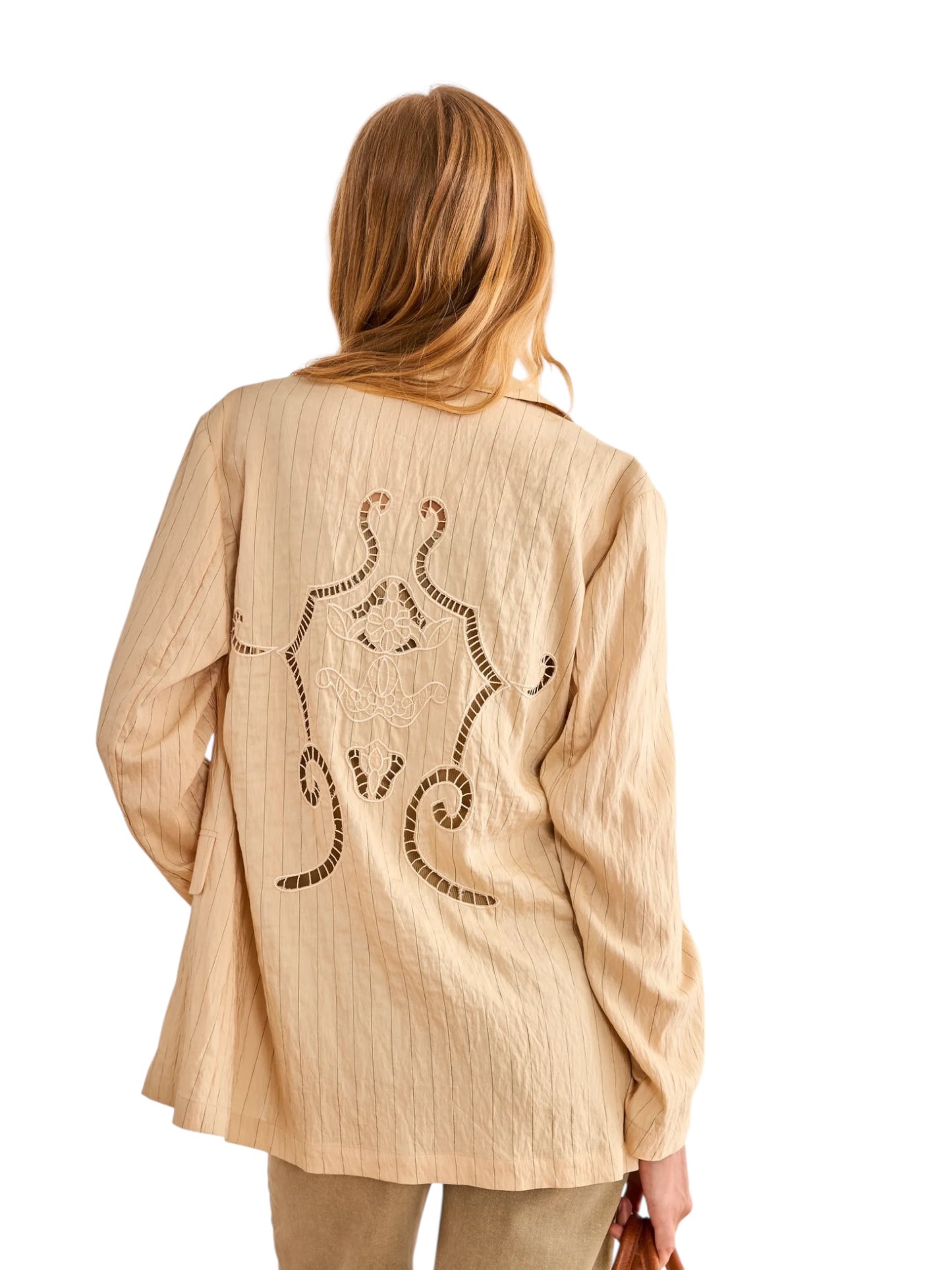 BLAZER RAYA DIPLOMÁTICA ESPALDA CALADOS - CAMEL