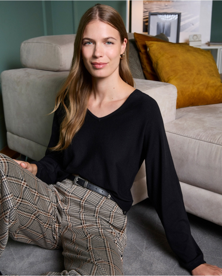 JERSEY ANCHO DE MANGA JAPONESA NEGRO