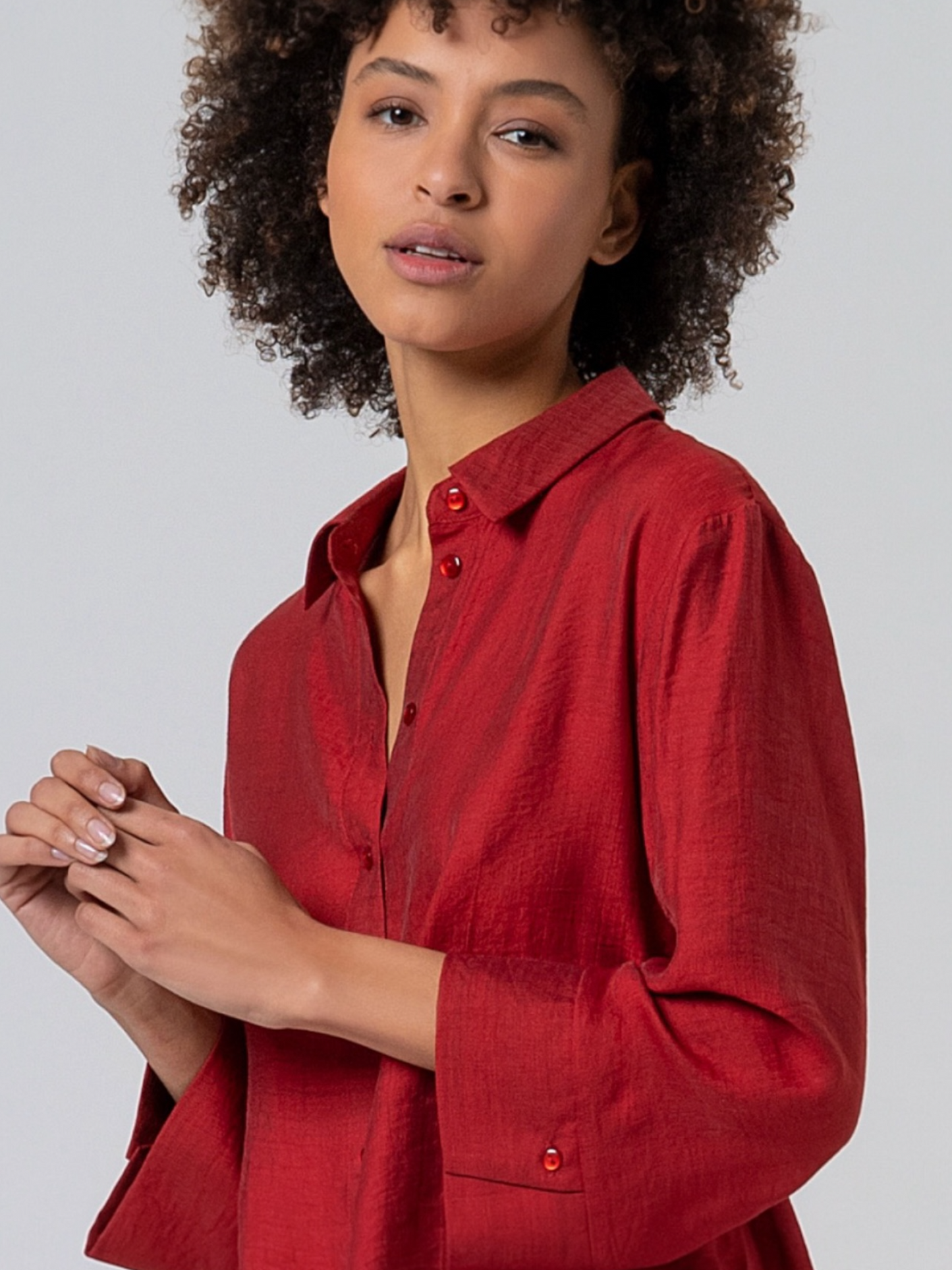 CAMISA OVERSIZE MANGA CAMPANA TEJA CLARO