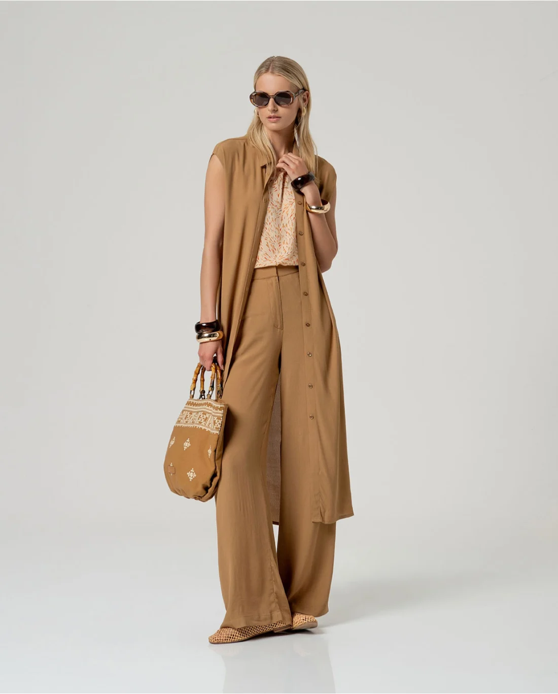 CAMISA LARGA 100% ECOVERO RECTA CAMEL