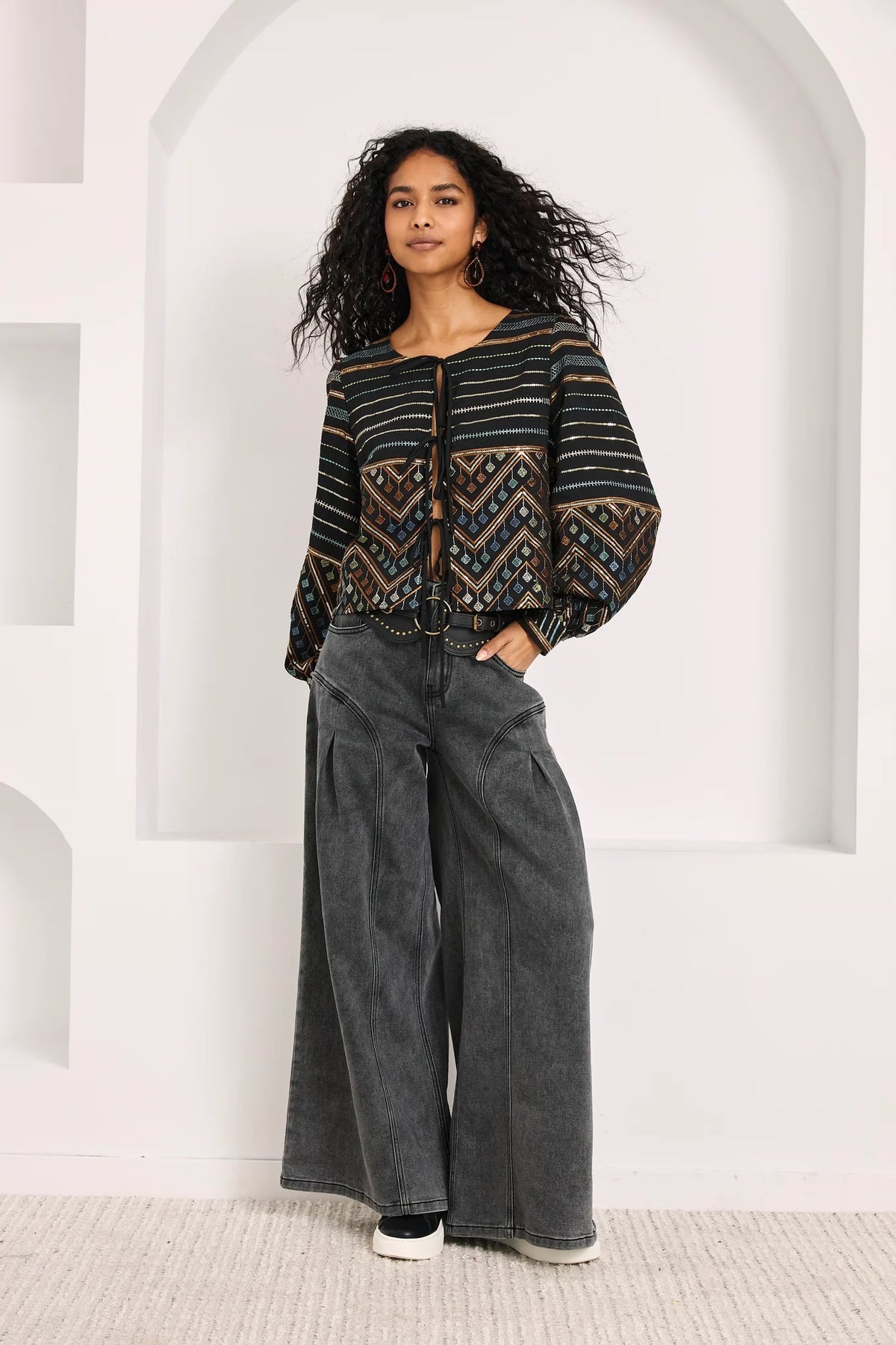PANTALONES ANCHOS PINZAS GRIS