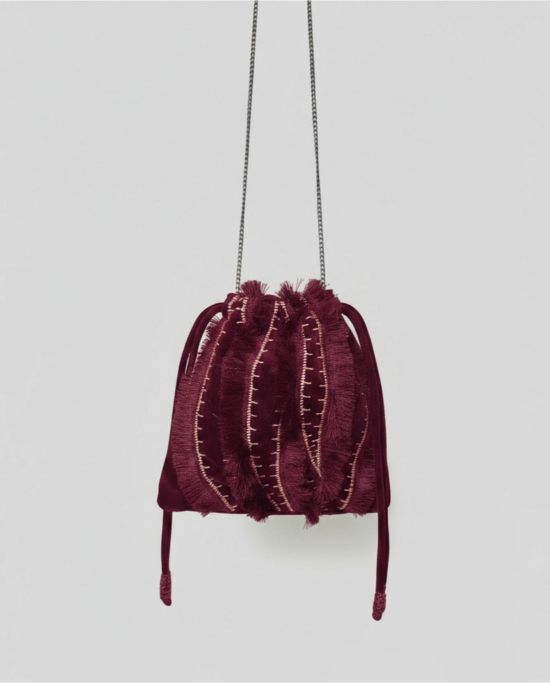 BOLSO SACO DE TERCIOPELO BORDADO BURDEOS