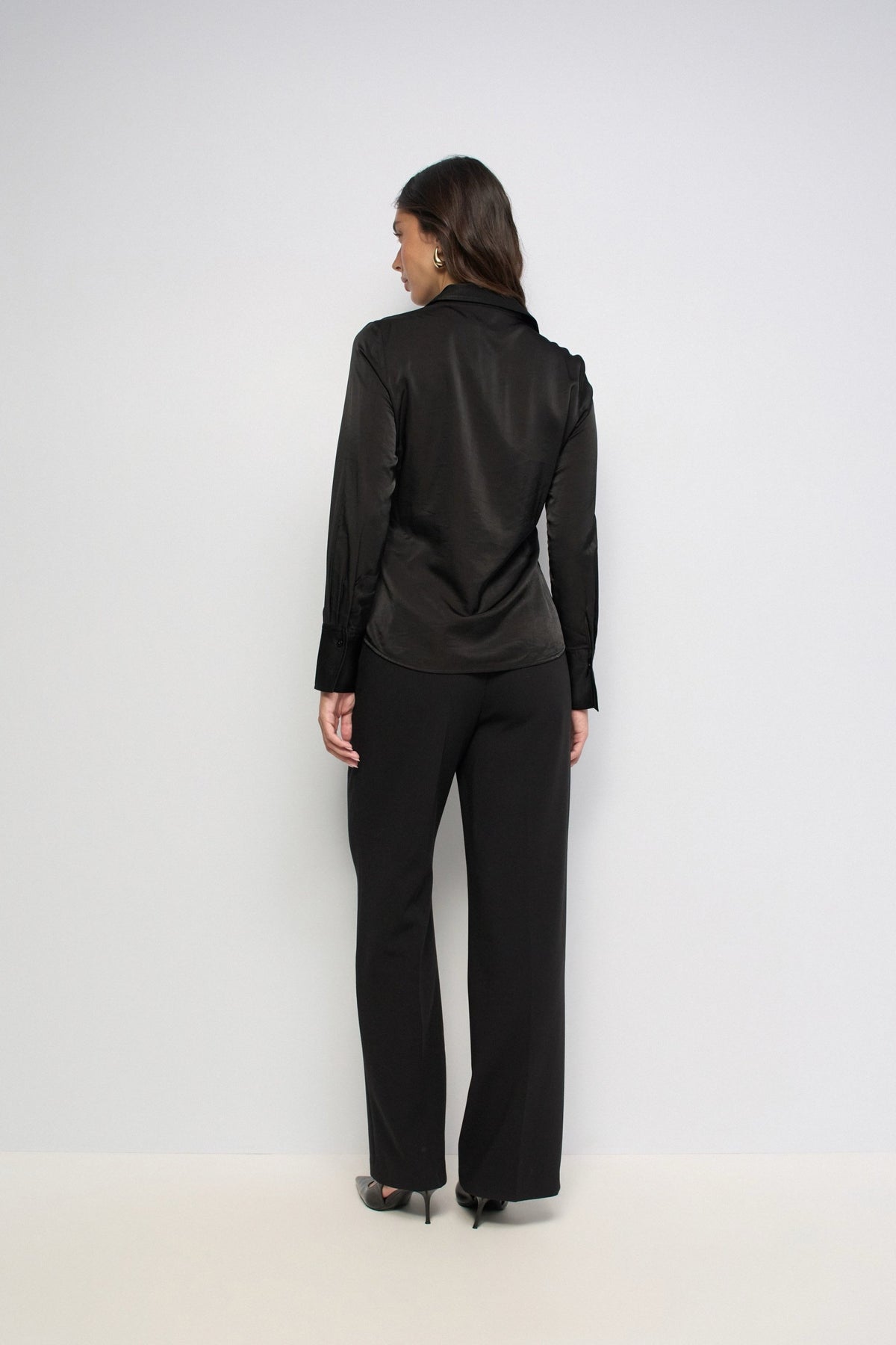 CAMISA SATINADA NEGRO