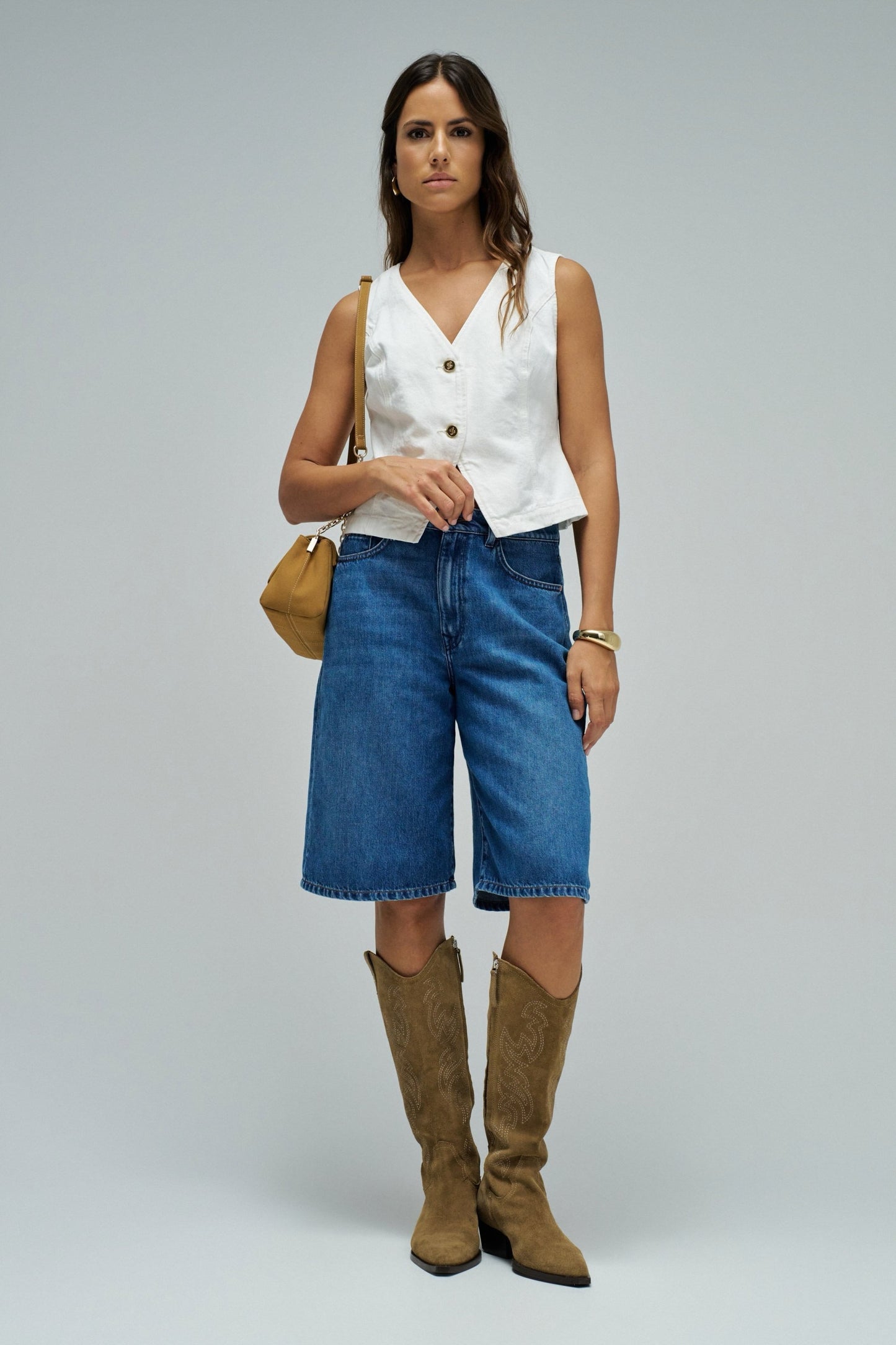 CHALECO EN DENIM BEIGE