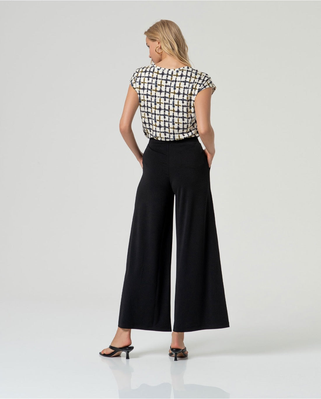 PANTALÓN ANCHO ELÁSTICO NEGRO