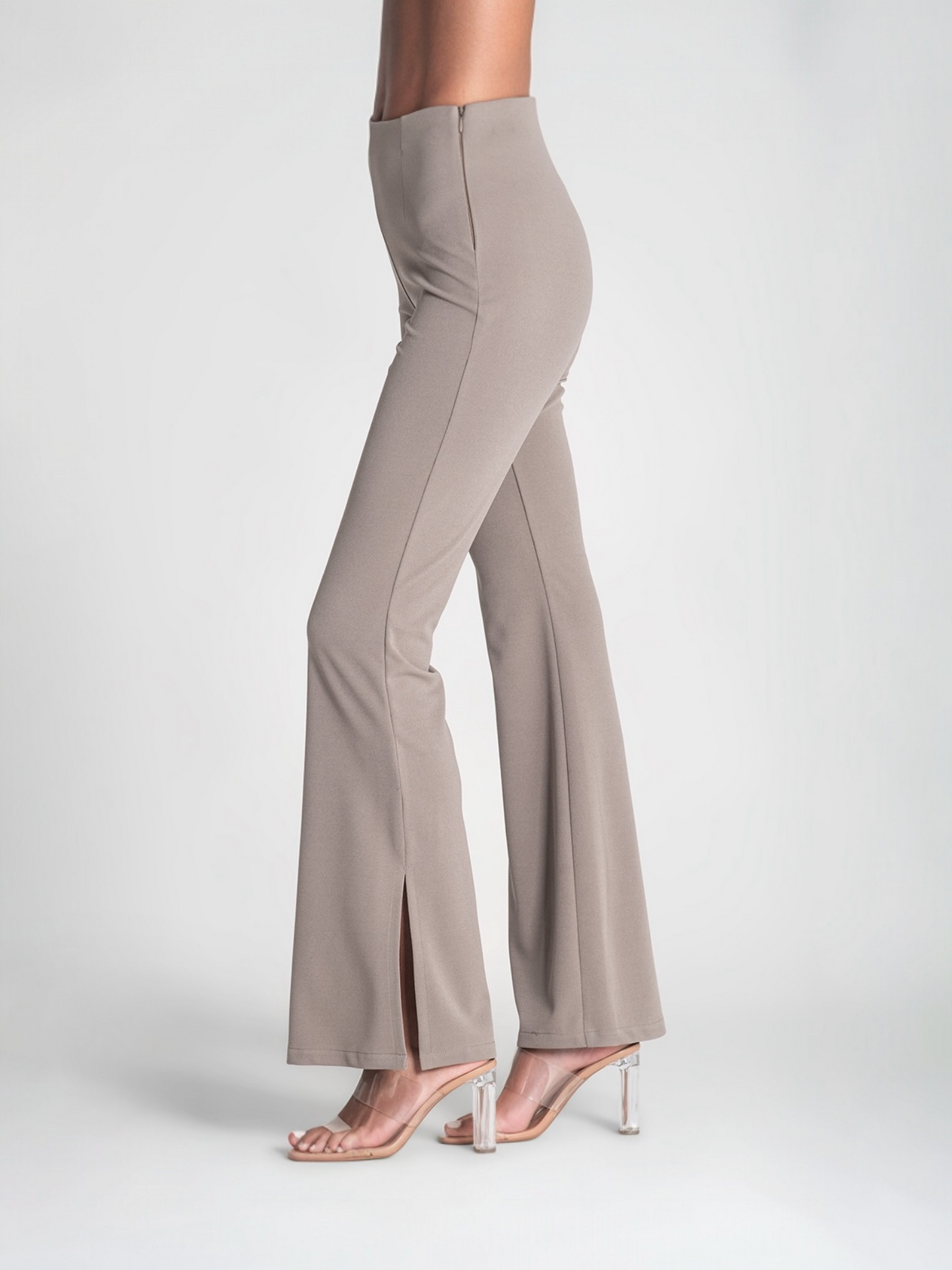 PANTALONES FLARE ABERTURAS TAUPE
