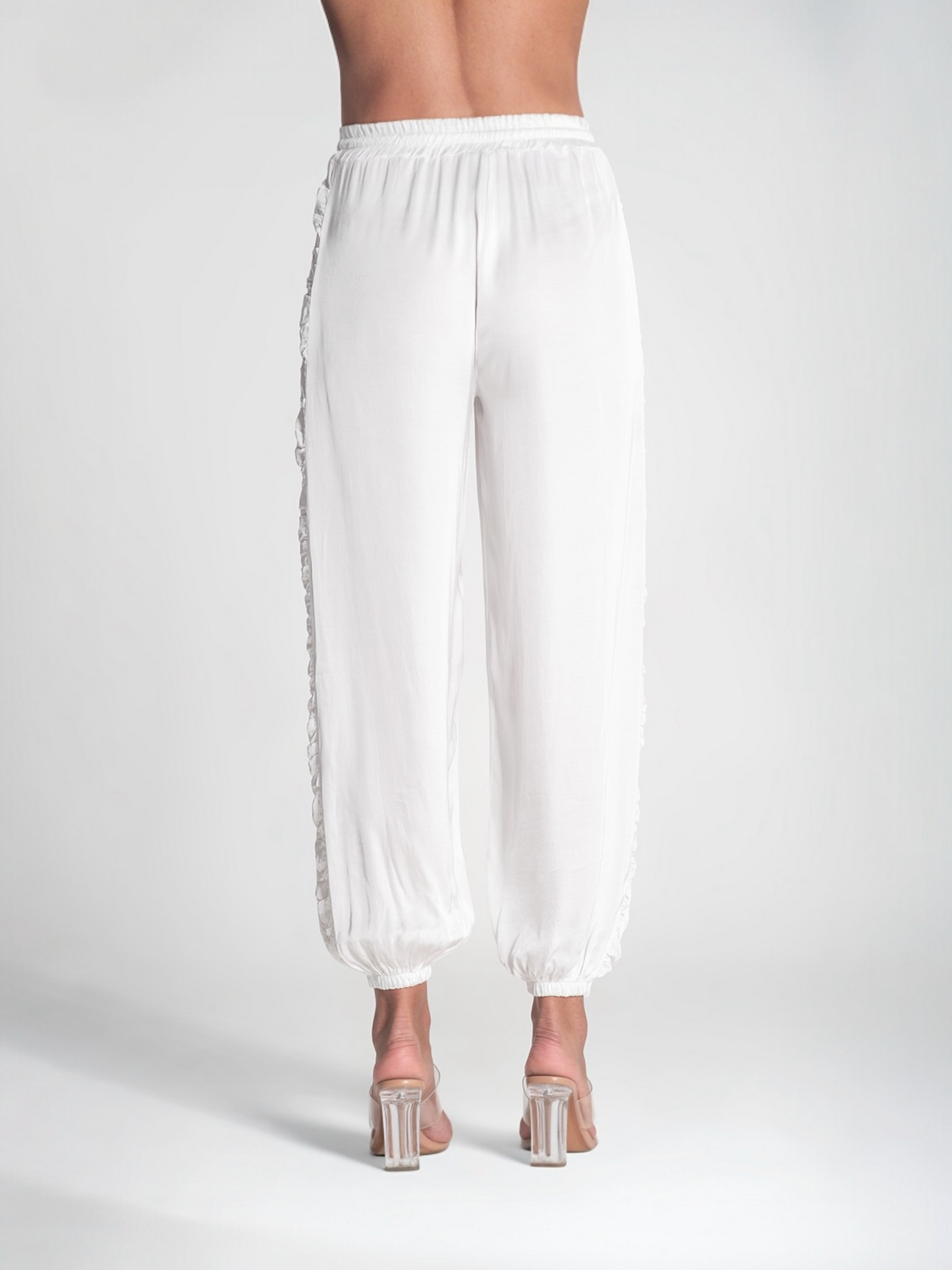 PANTALONES CON CORDÓN Y ELÁSTICOS TOBILLO BLANCO