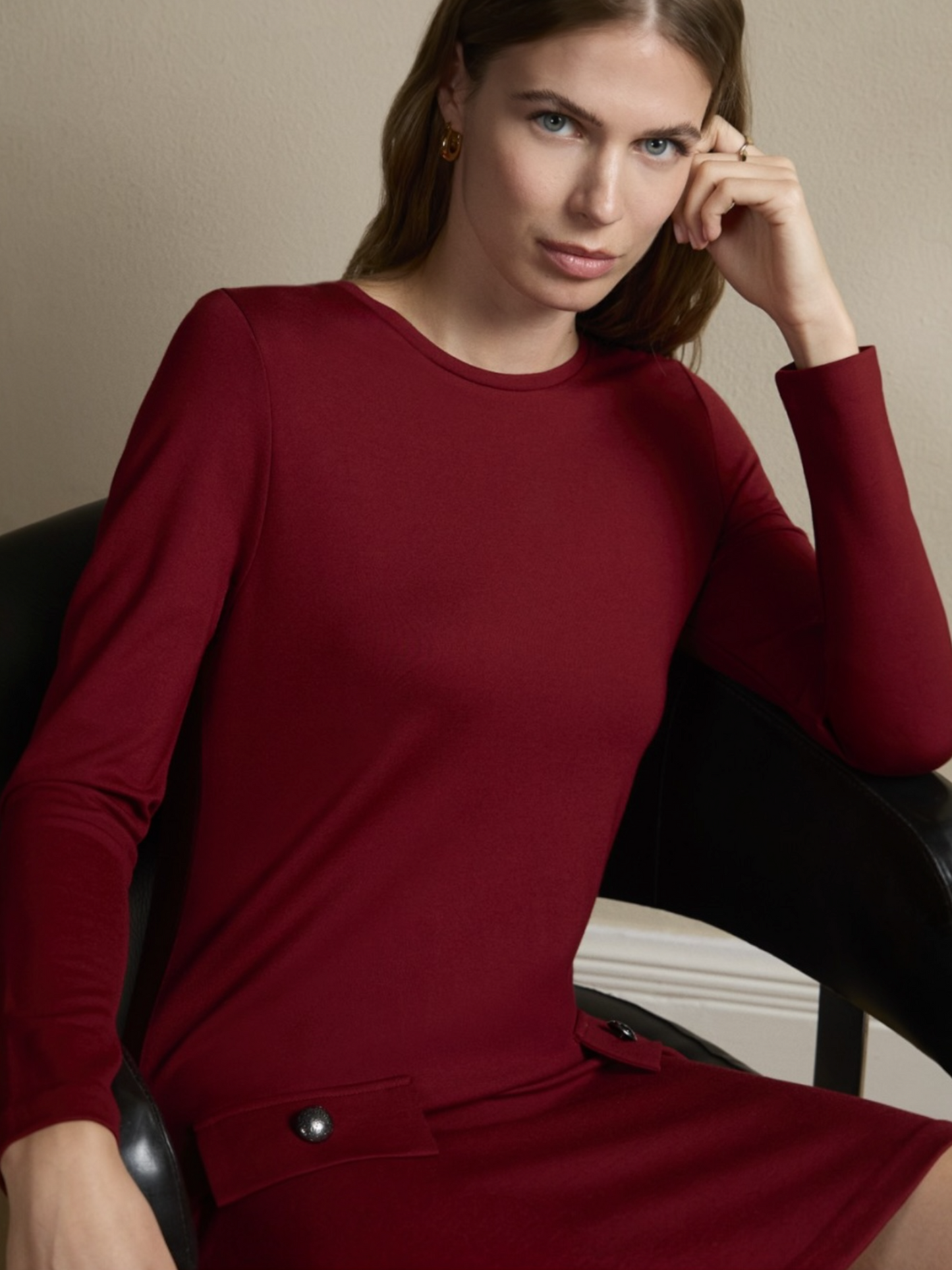 VESTIDO CORTO Y RECTO EVASÉ ROJO INGLÉS