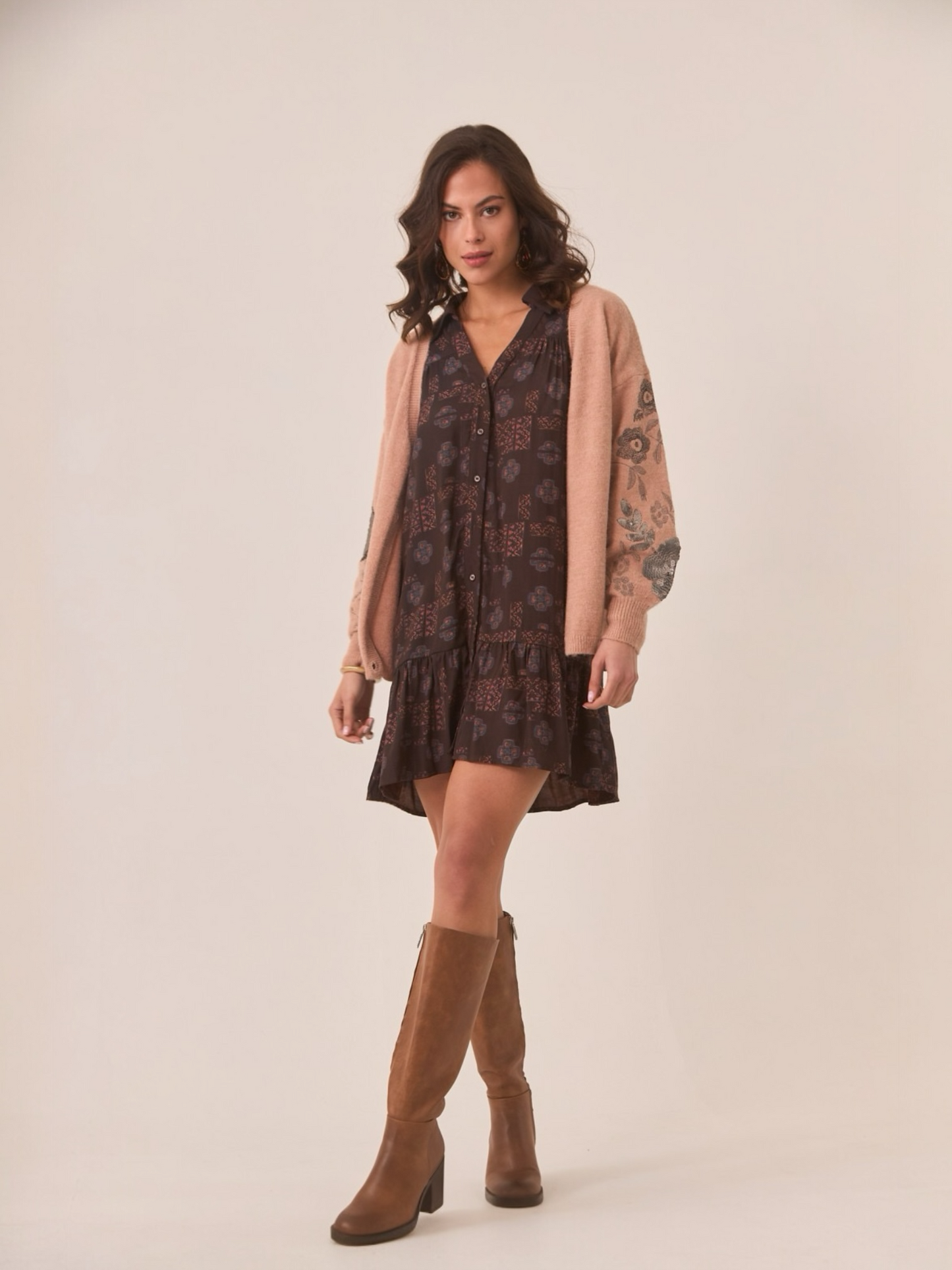 VESTIDO CAMISERO VOLANTE NEGRO