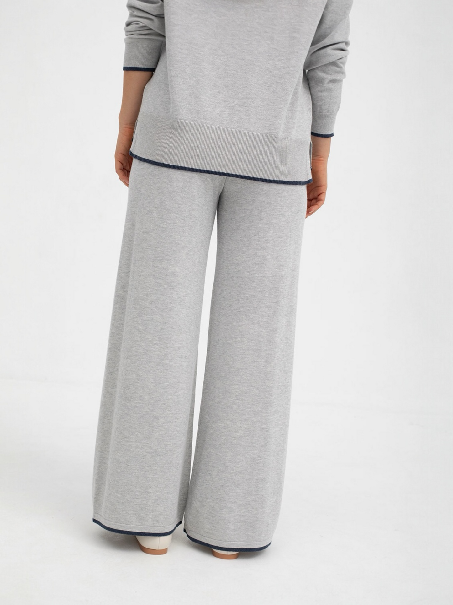 PANTALÓN NAKA GRIS