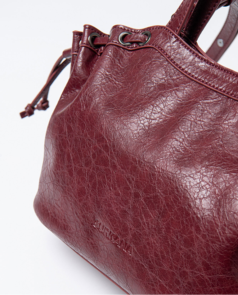 BOLSO EFECTO PIEL CRAQUELADA CON DOS ASAS BURDEOS