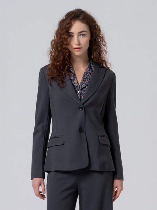 BLAZER ELÁSTICA CON BOLSILLOS GRIS OSCURO