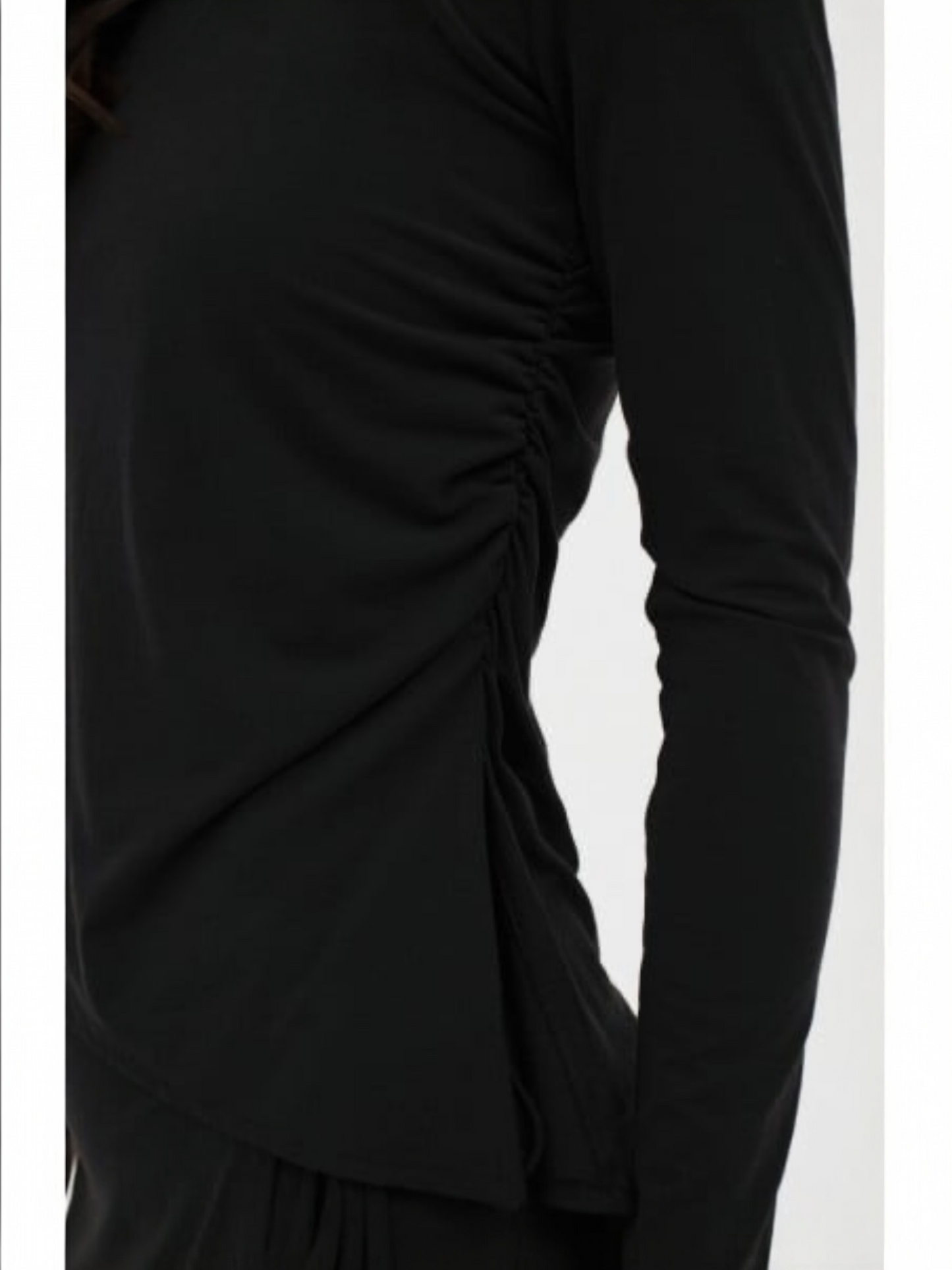 CAMISETA STATEN NEGRO