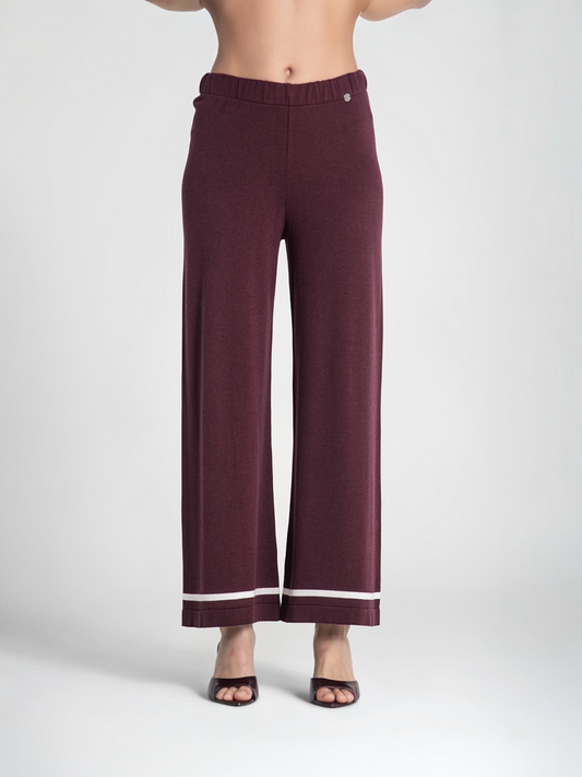 PANTALONES CON RAYA GRANATE