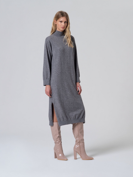 VESTIDO MIDI OVERSIZE CON ABERTURA GRIS
