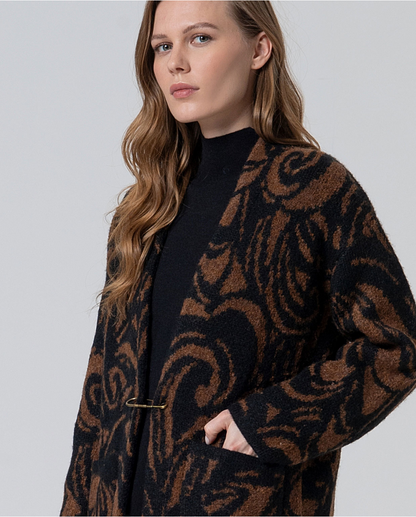 ABRIGO JACQUARD CON HEBILLA MARRÓN