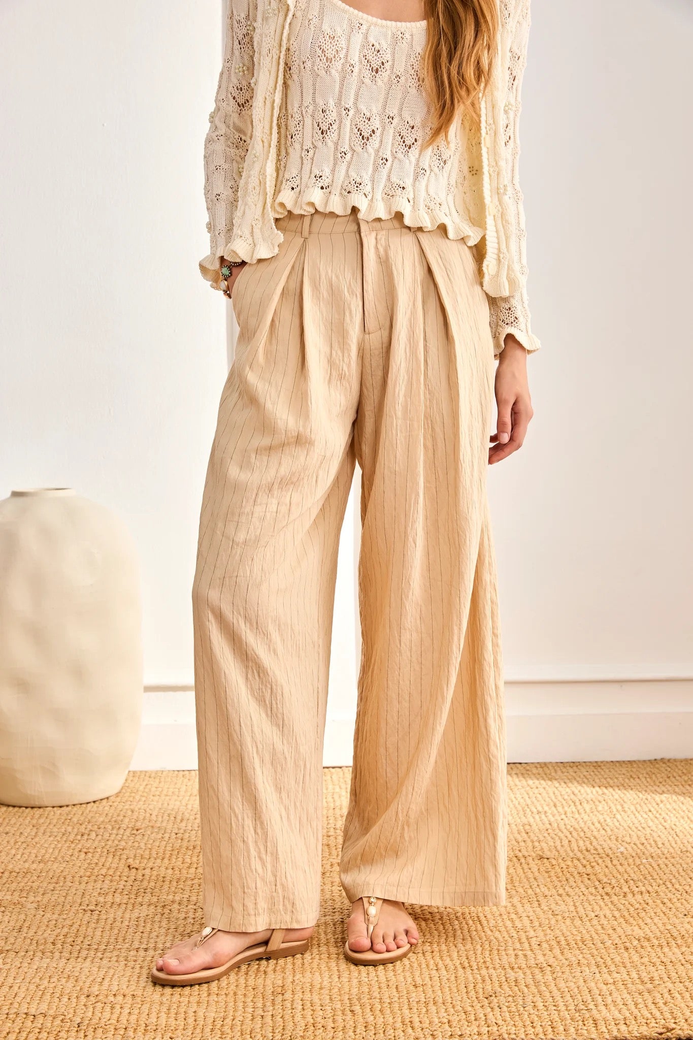 PANTALÓN RAYA DIPLOMÁTICA PINZAS HERA CAMEL