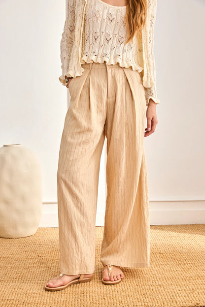 PANTALÓN RAYA DIPLOMÁTICA PINZAS HERA CAMEL