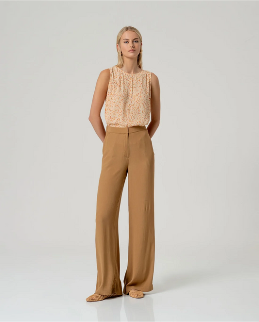 PANTALÓN ECOVERO TIRO MEDIO RECTO CAMEL