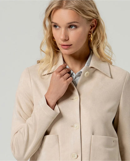 CHAQUETA EFECTO ANTE CON BOLSILLOS EN CRUDO