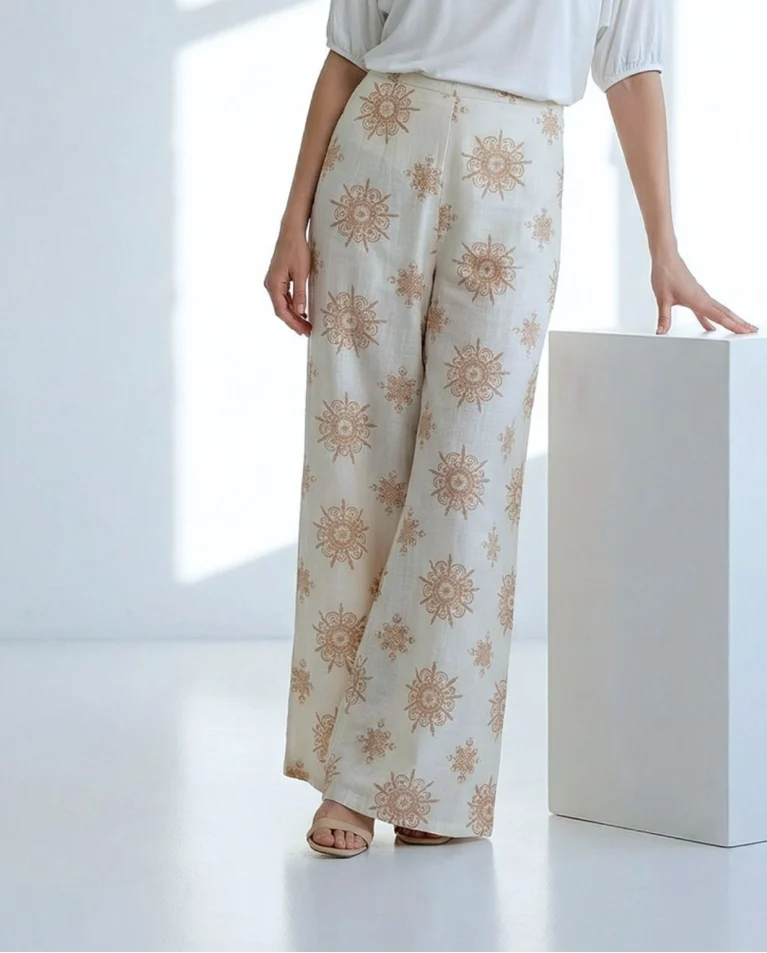 PANTALÓN WIDE LEG FLUIDO TOBILLO CRUDO