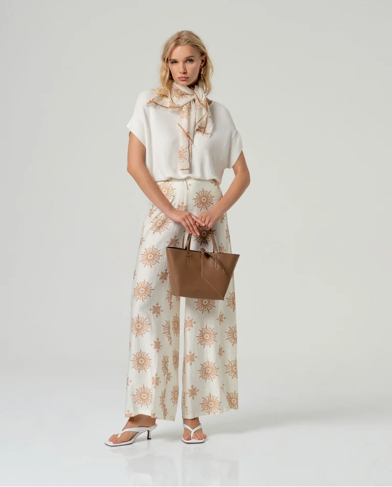 PANTALÓN WIDE LEG FLUIDO TOBILLO CRUDO