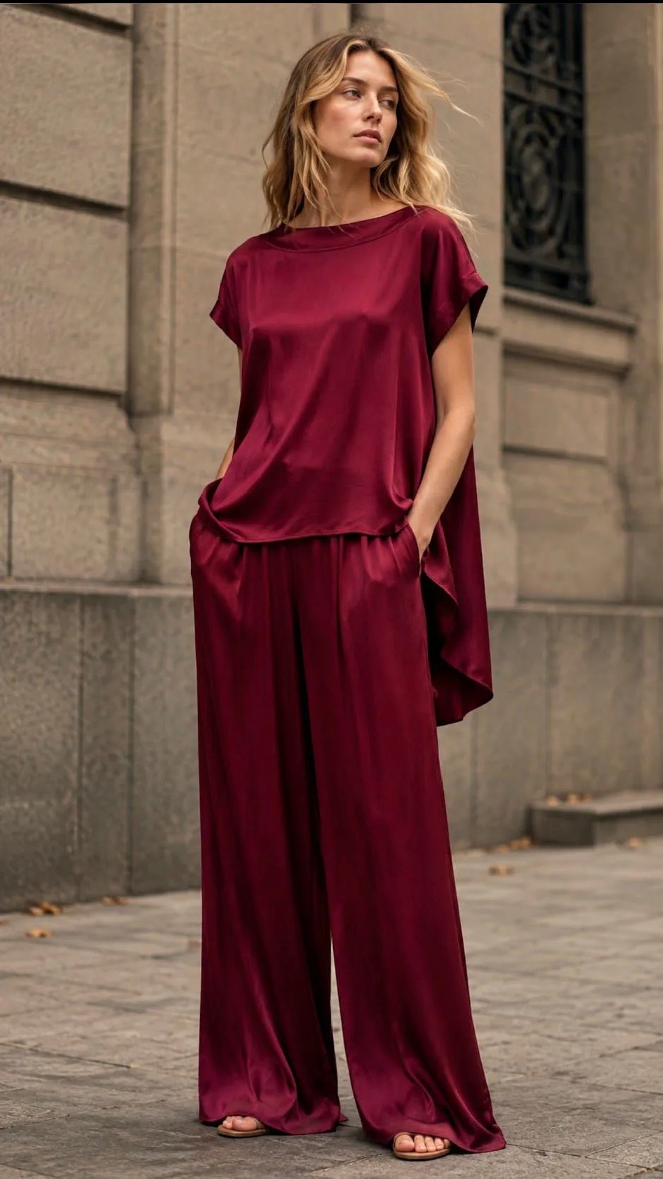 PANTALÓN RECTO RASO BURDEOS