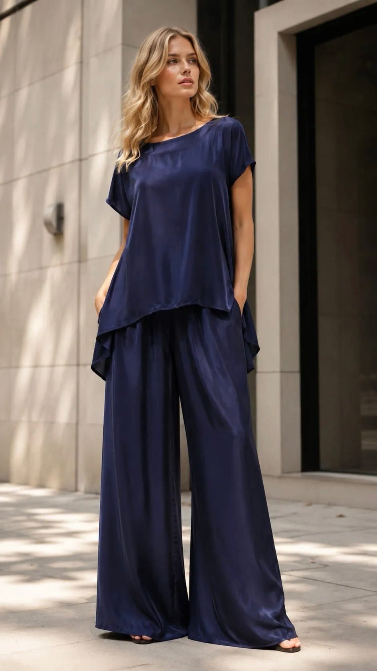 BLUSA CUELLO ESPALDA V AZUL NOCHE