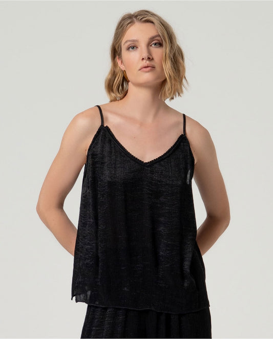 TOP TIRANTES PICO TEJIDO FLUIDO NEGRO