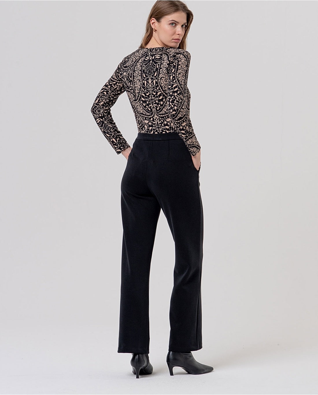 PANTALÓN RECTO DE PUNTO DE MODAL NEGRO