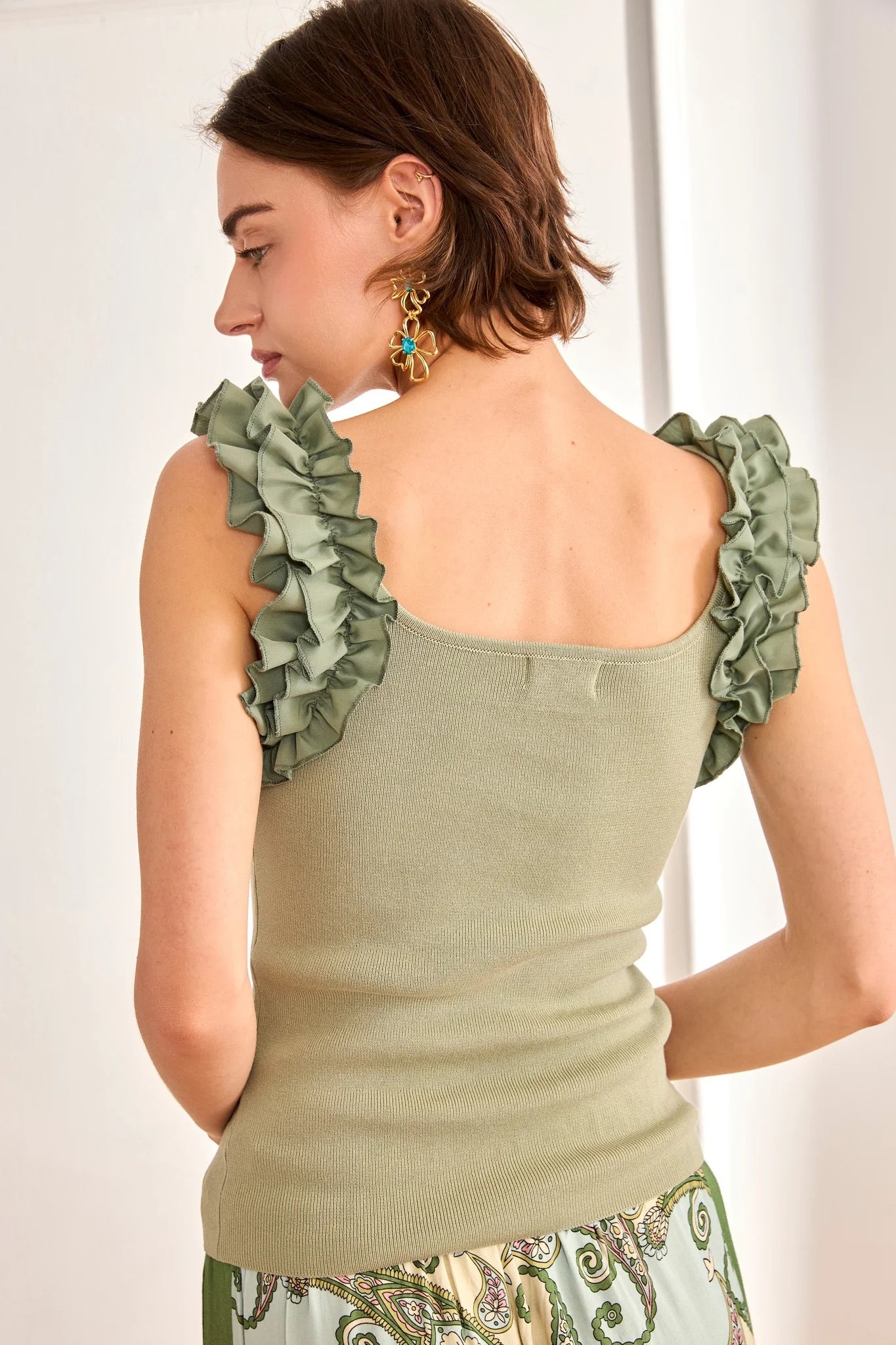 TOP PUNTO TIRANTES VOLANTES JABOT VERDE
