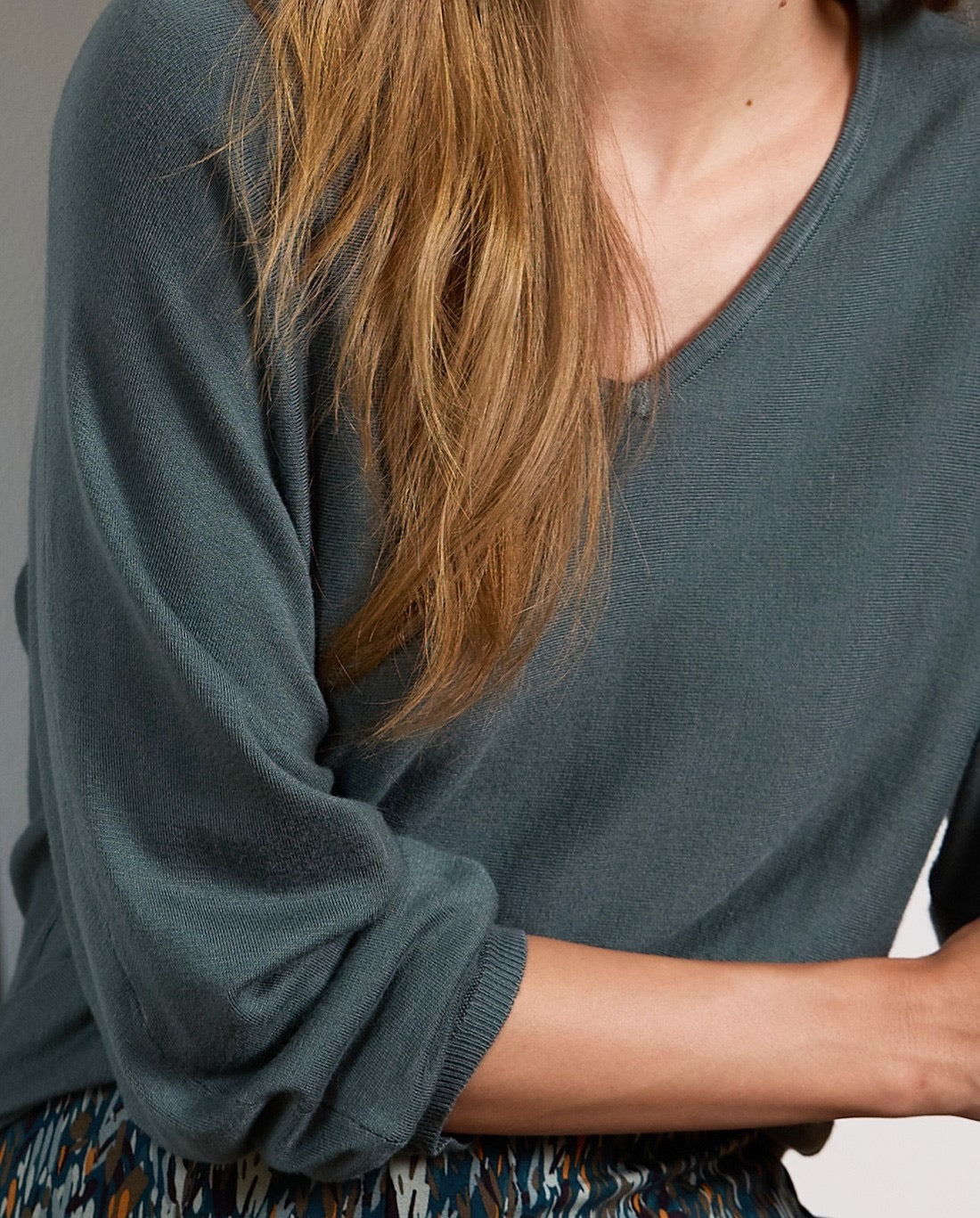 JERSEY ANCHO DE MANGA JAPONESA AZUL ACERO