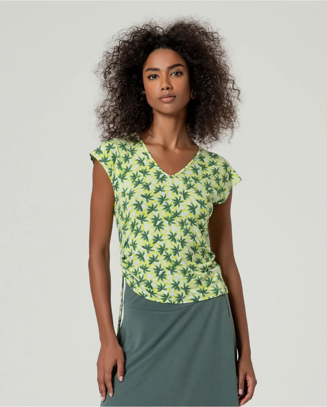 CAMISETA SIN MANGAS LAZADA LATERAL VERDE CLARO