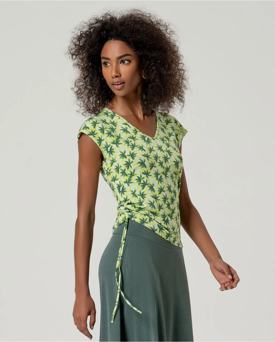 CAMISETA SIN MANGAS LAZADA LATERAL VERDE CLARO