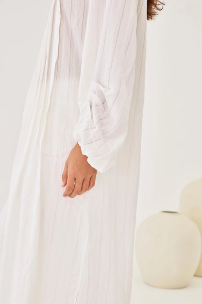 BLUSÓN MAO LARGO MAXI PLISADOS BLANCO