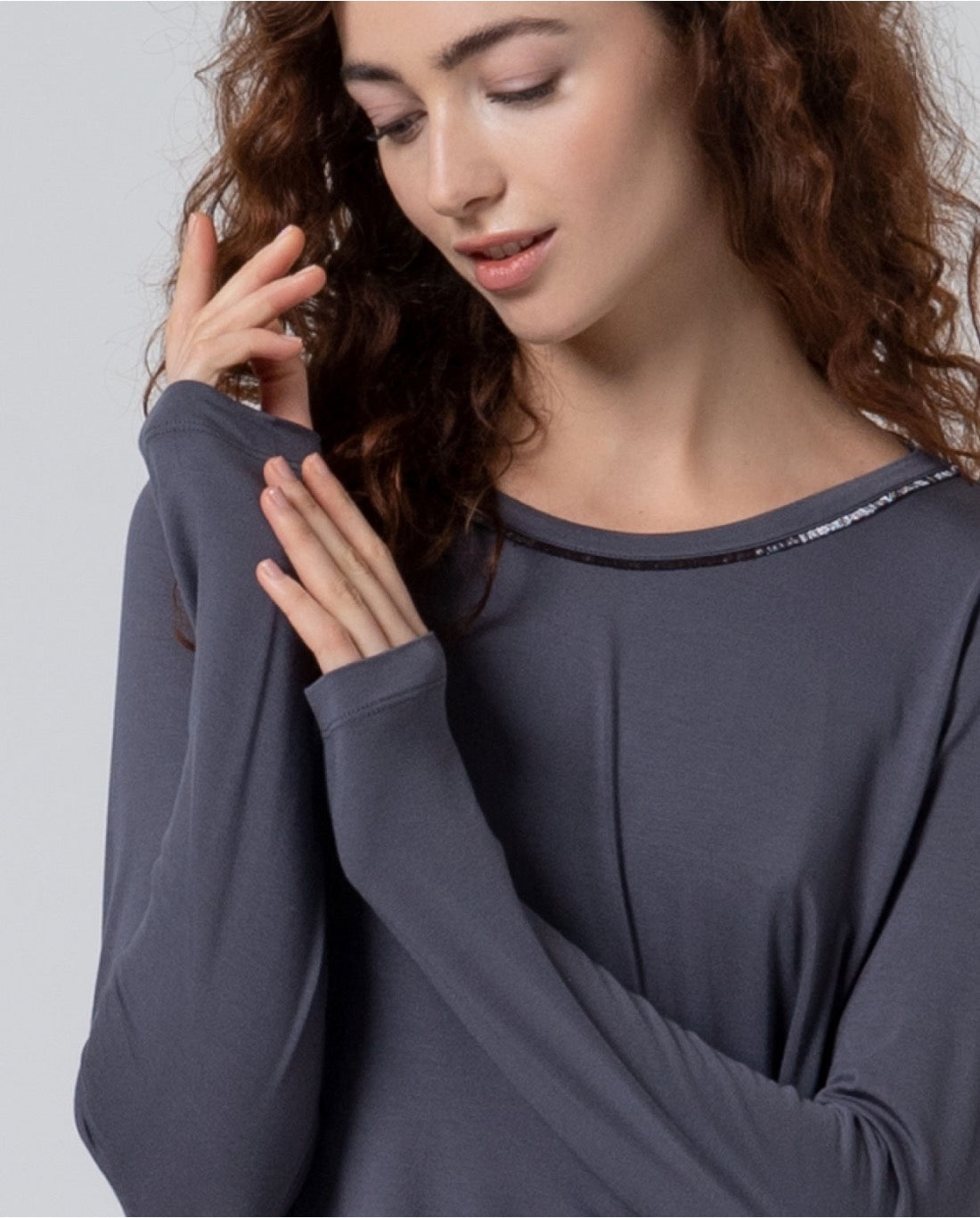 CAMISETA CUELLO REDONDO BAMBU AZUL CELESTE