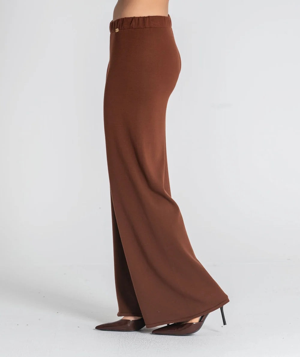 PANTALÓN DE PUNTO CARAMELO
