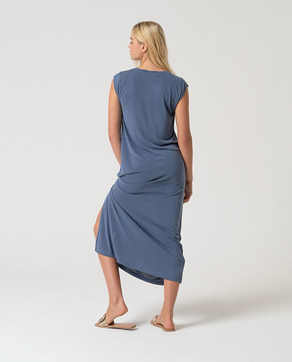 VESTIDO RECTO SIN MANGAS ÍNDIGO