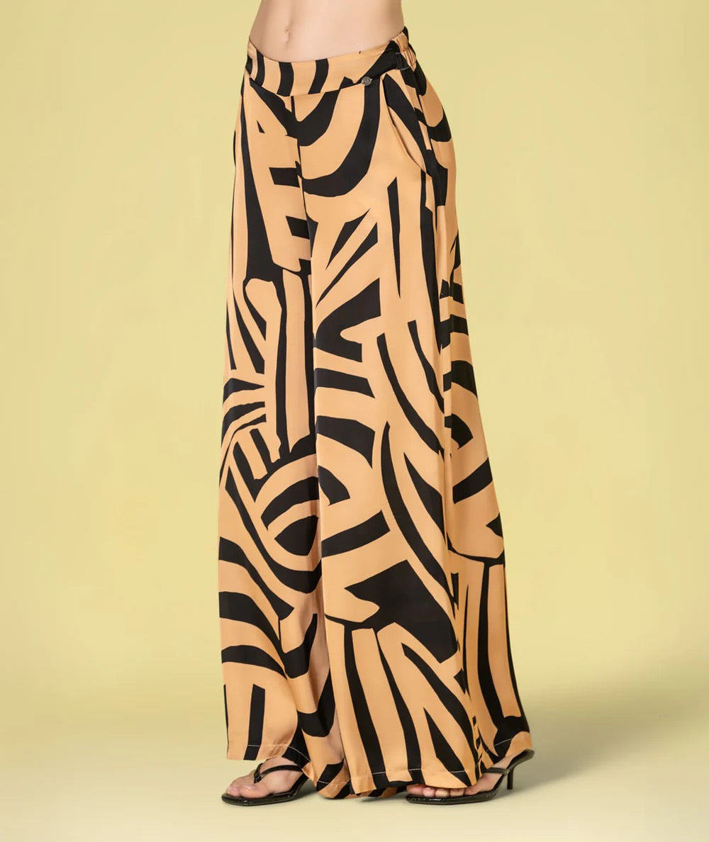 PANTALONES CON ESTAMPADO GEOMÉTRICO