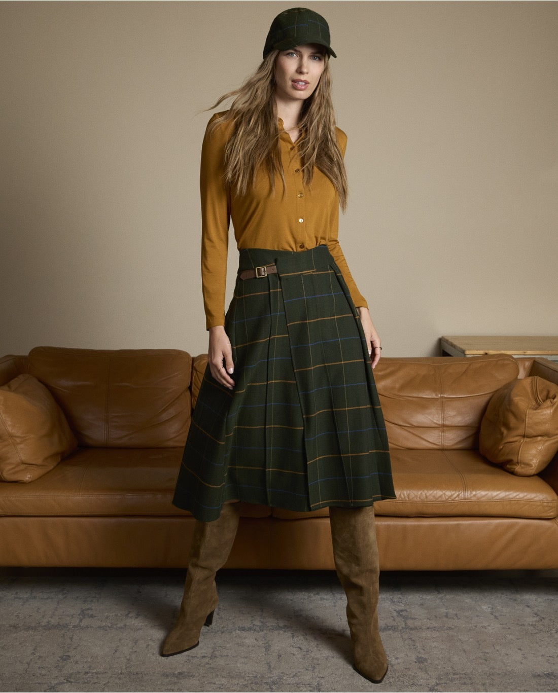 CAMISA ELÁSTICA Y SUAVE DE BAMBÚ OCRE