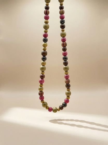 COLLAR BOLAS PEQUEÑAS HILO FUCSIA/KAKI