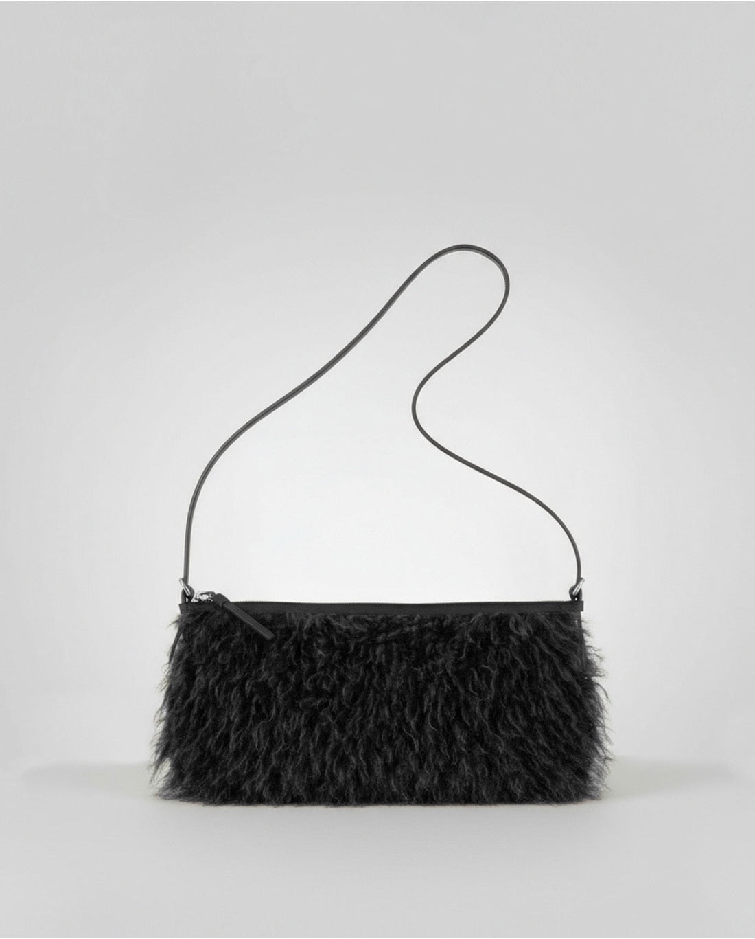 BOLSO BAGUETTE DE PELO NEGRO
