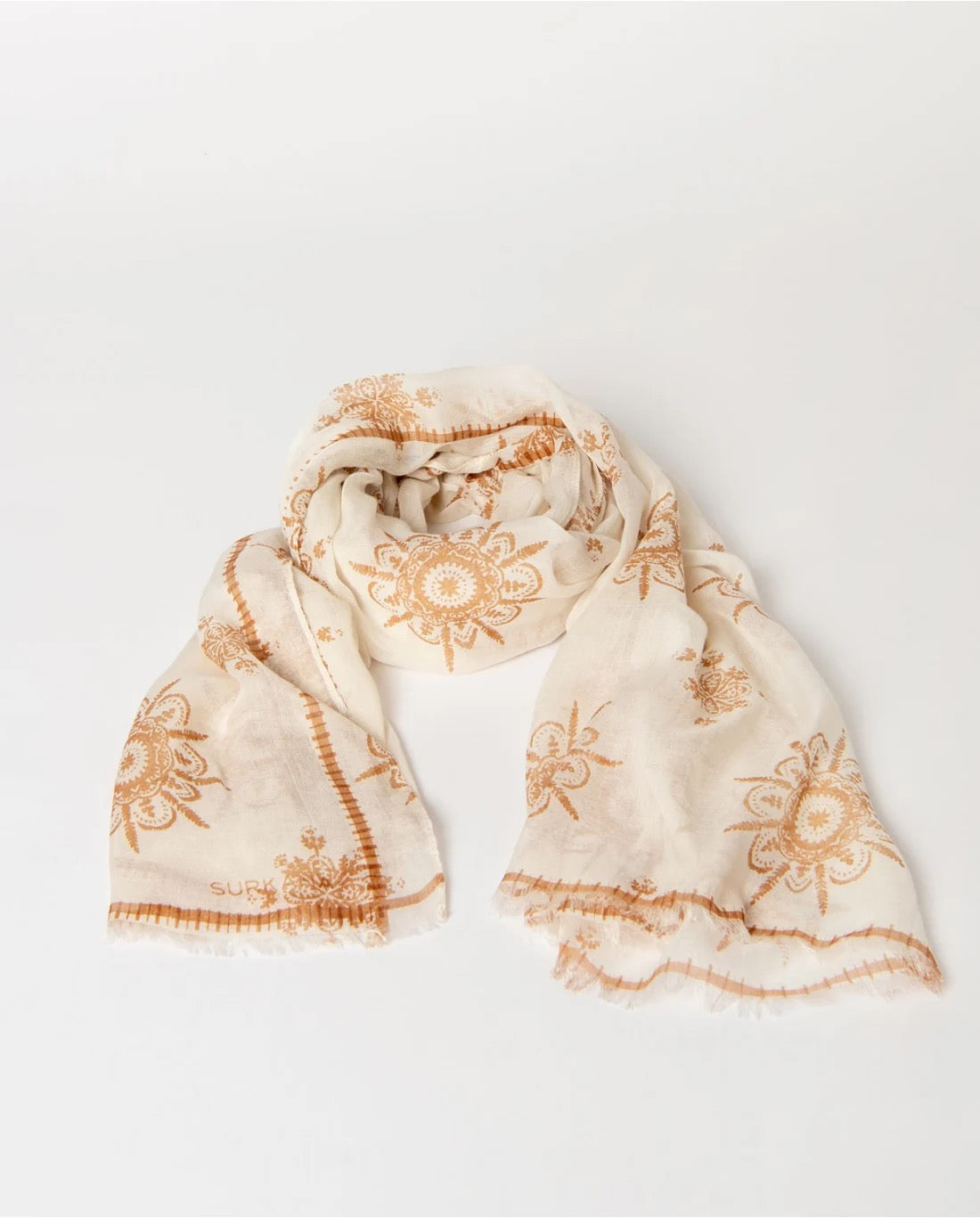 PAÑUELO FLORAL DESFLECADO BLANCO ROTO
