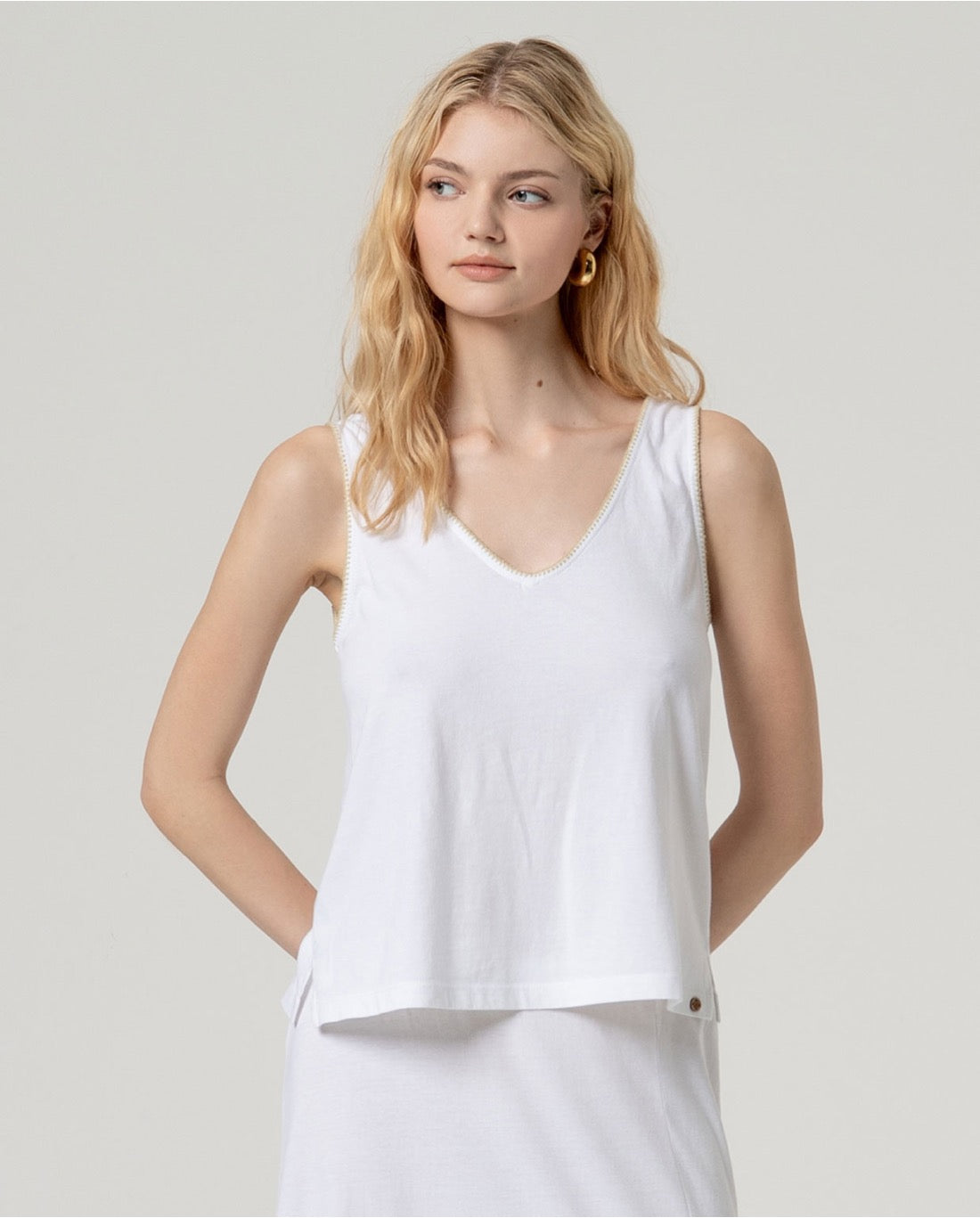 TOP ALGODÓN ORGÁNICO TIRANTES BLANCO