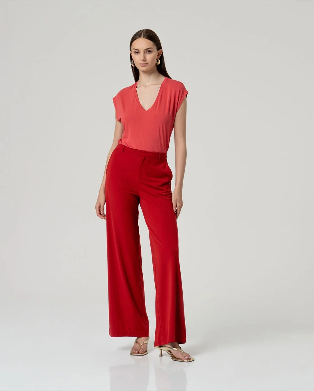 PANTALÓN RECTO CON CINTURA ELÁSTICA ROJO