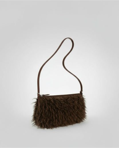 BOLSO BAGUETTE DE PELO MARRÓN
